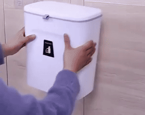 Kitchen Compost Bin 2