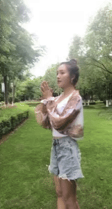 Women’s UV Protection Shawl 2