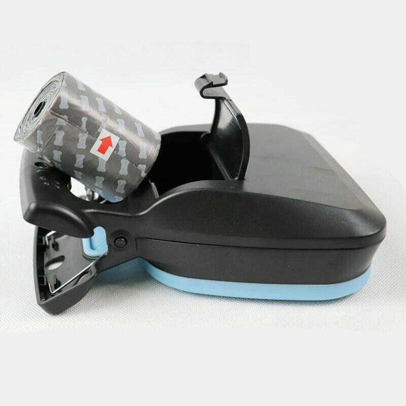 Pooper Scooper with bag attached 3