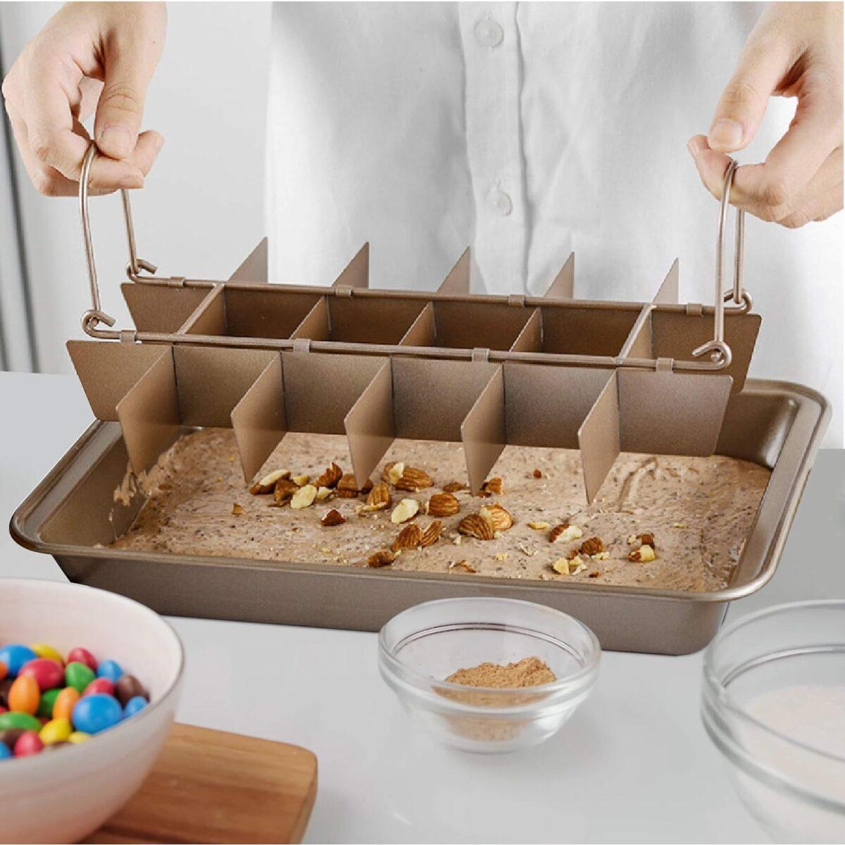 Brownie Pan with Dividers 2