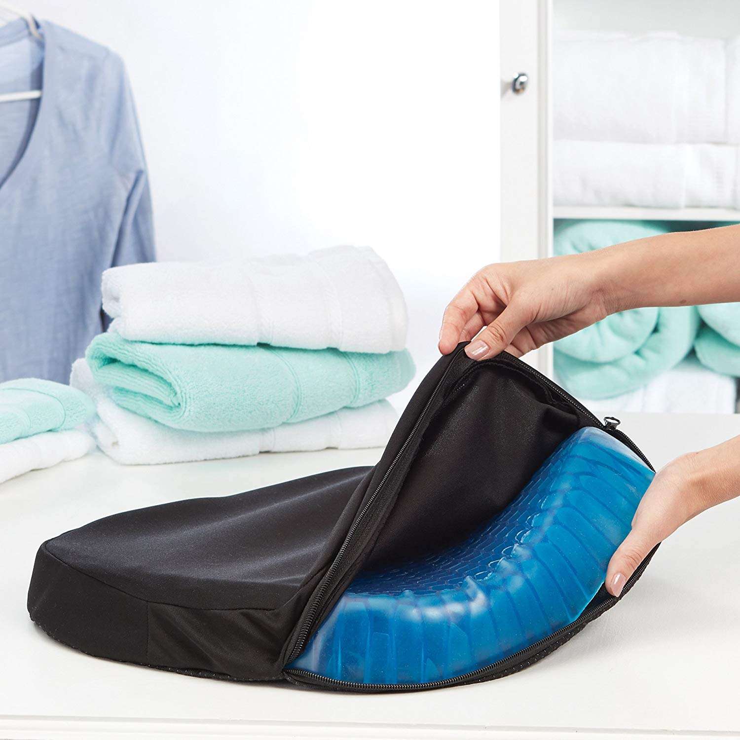 Magic Cushion &amp Free Non-slip Washable Cover 2