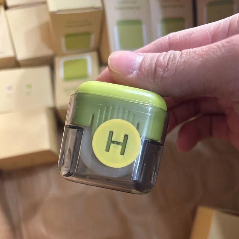 Mini Portable Lint Roller with Storage Case 6