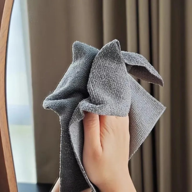 Microfiber Cleaning Cloth Roll 2