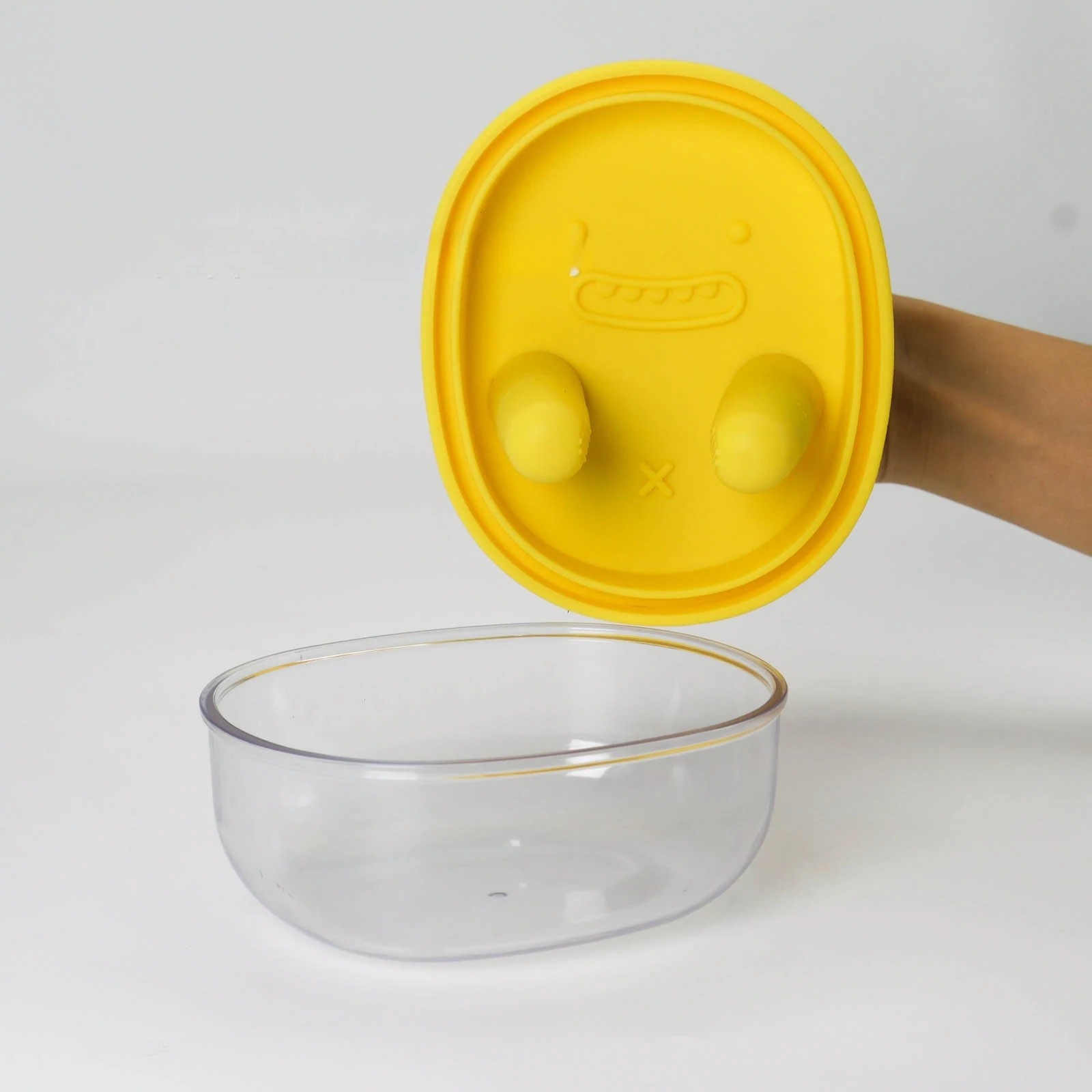 Snack Bowl with Fun Finger Grab Lid 8