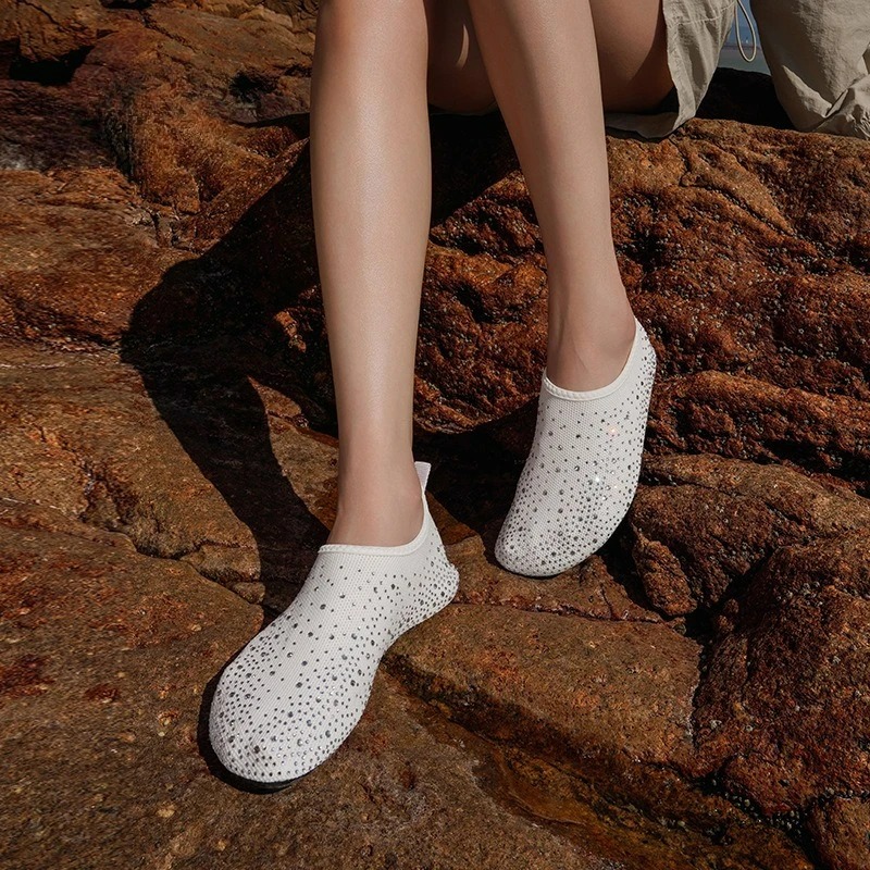 Women's Rhinestone Slip-On Walking Shoes 2